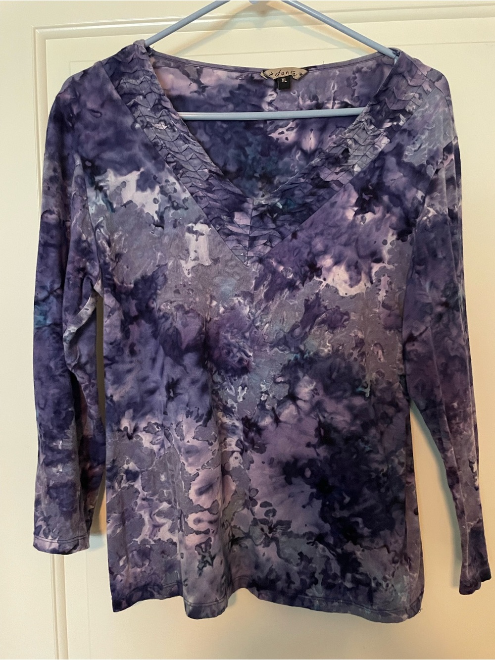 Tie-Dye V-Neck Long Sleeve Tee - Purple